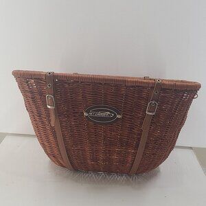 Pet Cruiser Wicker Cruiser™ Pet Bicycle Basket